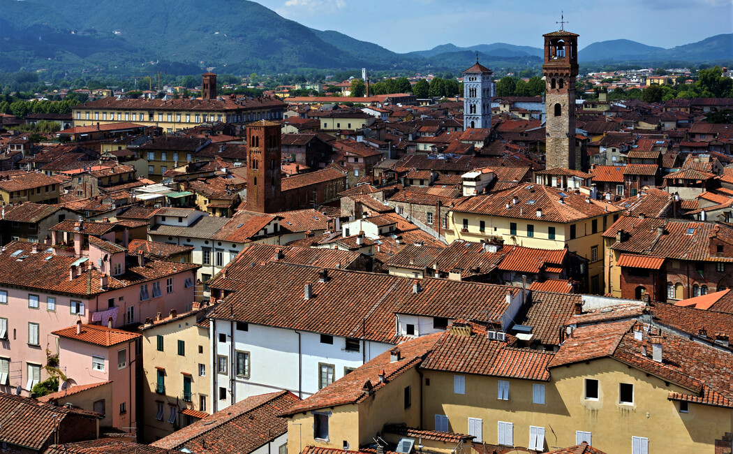 Cetăţile medievale, castelele și vinurile Italiei