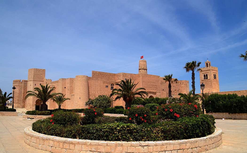 Soukuri şi medine, deşert, oaze şi Insula Djerba